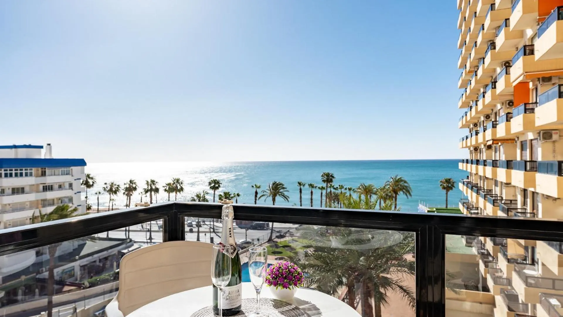 Malagasuite New Aloha Playa Benalmadena